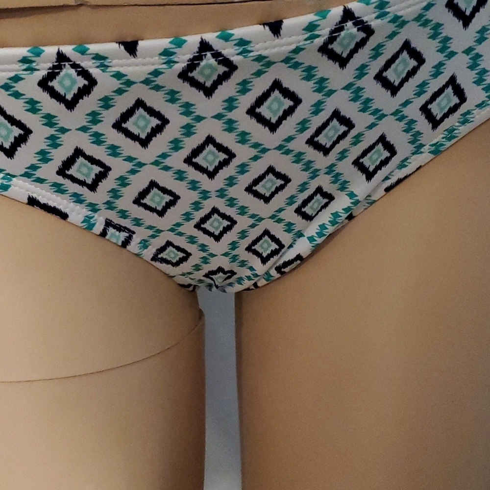 Bikini set - Picture 3 of 4